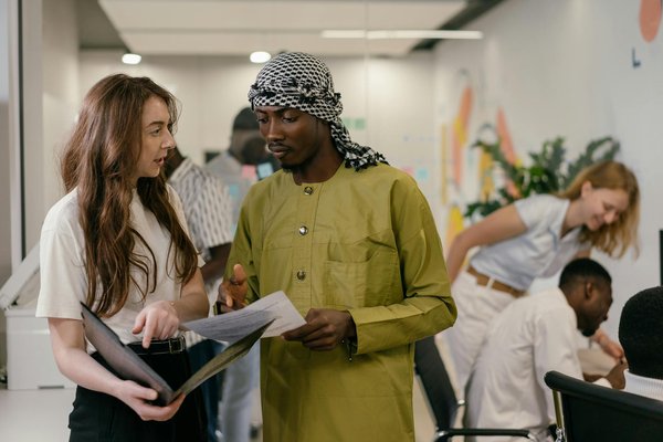 Top Cash Flow Management Techniques for UK SMEs: Boost Your Business Efficiency